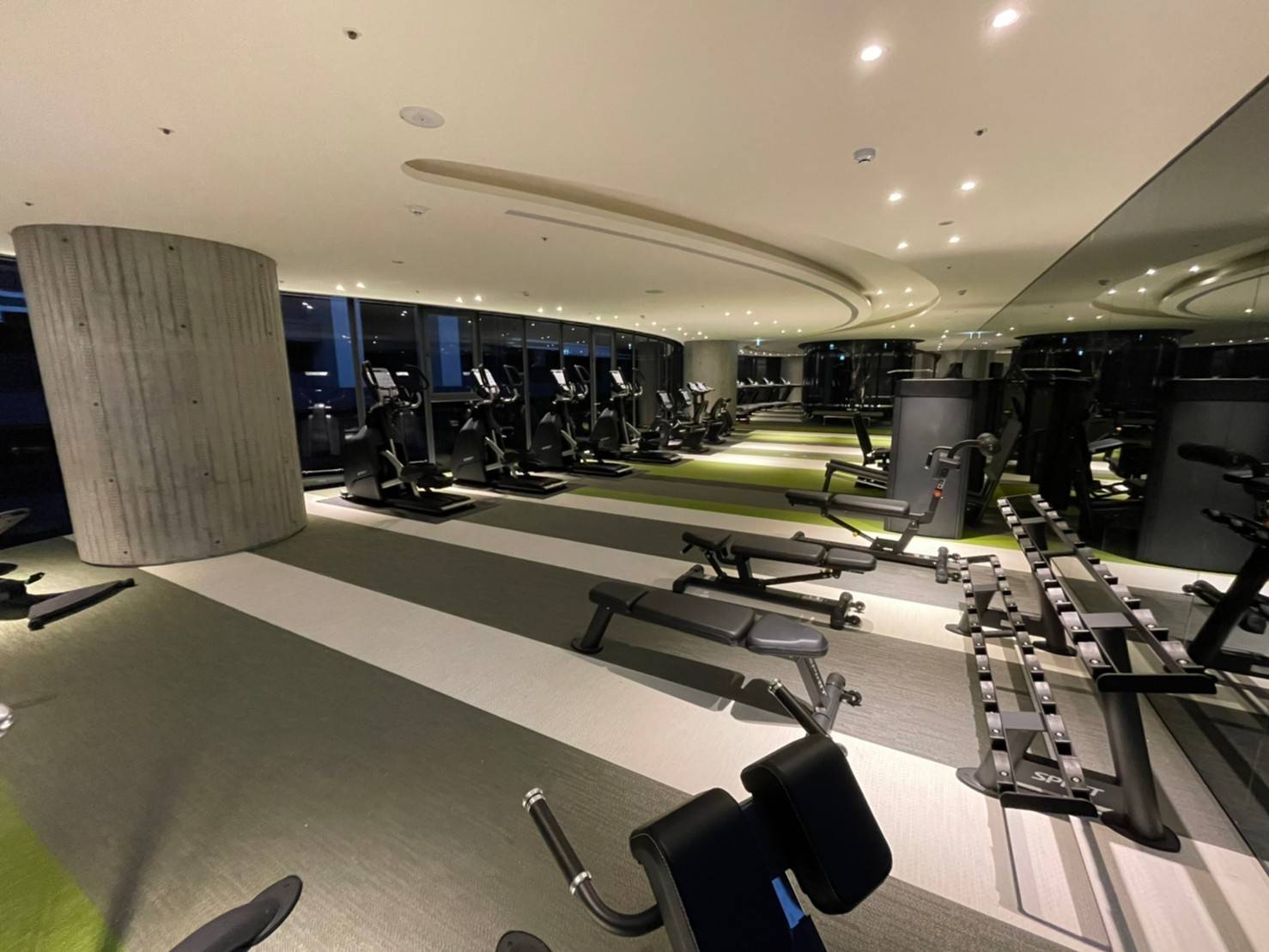 fitnes centr continental w tajvan5 - Фитнес-центр Continental W, Тайвань